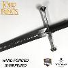 LOTR (LE SEIGNEUR DES ANNEAUX) - ANDURIL REPLIQUE NON-OFFICIELLE EPEE DU ROI ARAGORN ELESSAR LAME "AFFUTEE " FORGE MAIN AVEC SUPPORT BOIS (REPRODUCTION ART REPLICAS / WINDLASS STEELCRAFTS)