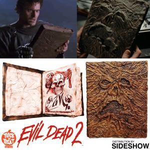 EVIL DEAD 2 - LIVRE OFFICIEL "BOOK OF THE DEAD NECRONOMICON" PROP REPLICA ECHELLE 1/1 (TOT STUDIOS - SIDESHOW)
