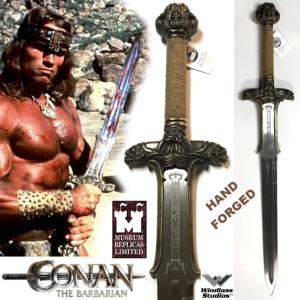 CONAN -  EPEE "SWORD ATLANTEAN" SOUS LICENCE OFFICIELLE FORGE MAIN (VERSION MUSEUM REPLICAS LIMITED - WINDLASS STUDIOS)