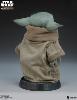  STAR WARS (SERIE) : THE MANDALORIAN - STATUE TAILLE REELLE ECHELLE 1:1 THE CHILD (GROGU) 42 CM LIMITED EDITION AVEC PENDENTIF MANDALORIEN (LIFE SIZE FIGURE / SIDESHOW COLLECTIBLES)