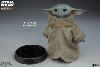  STAR WARS (SERIE) : THE MANDALORIAN - STATUE TAILLE REELLE ECHELLE 1:1 THE CHILD (GROGU) 42 CM LIMITED EDITION AVEC PENDENTIF MANDALORIEN (LIFE SIZE FIGURE / SIDESHOW COLLECTIBLES)