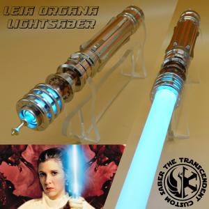 STAR WARS - SABRE LASER LEIA ORGANA AVEC MALLETTE ALUMINIUM (PRACTICAL - LAME AMOVIBLE - COULEUR DE LAME INTERCHANGEABLE - EFFETS SONORES & LUMIERES MULTIPLES)