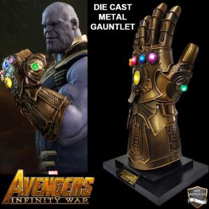 AVENGERS : INFINITY WAR - REPLIQUE GANTELET THANOS TOUT METAL AVEC LEDS + SUPPORT DELUXE (REPRODUCTION ART REPLICAS)