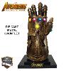 AVENGERS : INFINITY WAR - REPLIQUE GANTELET THANOS TOUT METAL AVEC LEDS + SUPPORT DELUXE (REPRODUCTION ART REPLICAS)