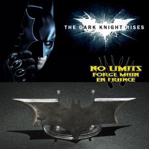 BATMAN, THE DARK KNIGHT RISES - VERITABLE BATARANG REPRODUCTION AUTHENTIQUE ET FONCTIONNELLE FORGE MAIN EN FRANCE (PRACTICAL ARTISAN FORGERON - NO LIMITS)