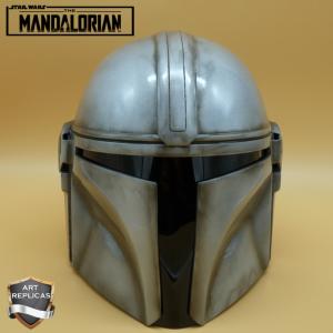  STAR WARS (SERIE) : THE MANDALORIAN - REPLIQUE CASQUE DIN DJARIN "MANDO" FAIT MAIN AVEC EFFET D'USURE ET VIELLISSEMENT (REPRODUCTION ARTISANALE ART REPLICAS)