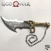 GOD OF WAR 4 - REPLIQUES 2 LAMES DU CHAOS DE KRATOS AVEC SUPPORT BOIS (BLADES OF CHAOS - REPRODUCTION ART REPLICAS)