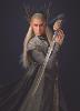 THE HOBBIT - EPEE DE THRANDUIL OFFICIELLE + SUPPORT BOIS DELUXE (UNITED CUTLERY)