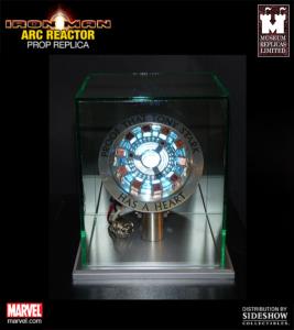 IRON MAN - ARC REACTOR OFFICIEL AVEC ECLAIRAGE LED + SUPPORT (MARVEL - WINDLASS STUDIOS)